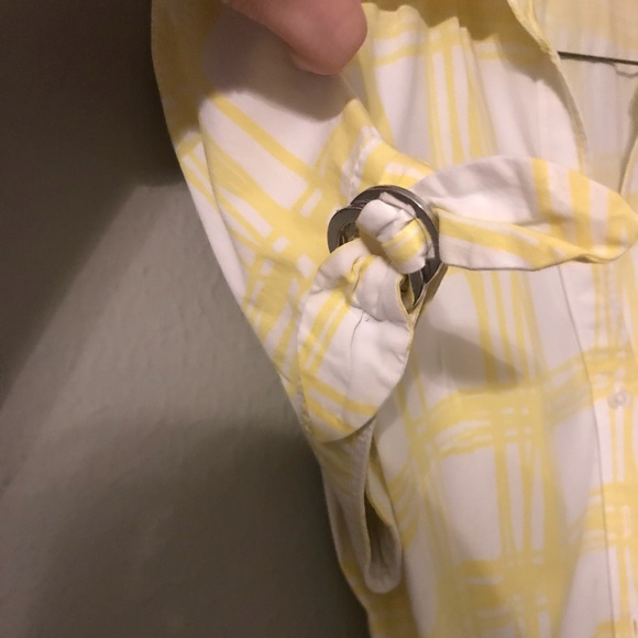 Express short sleeve button down - Picture 2 of 3